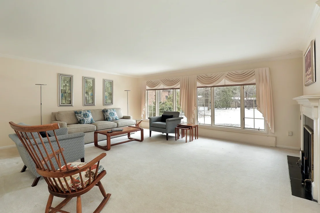 Photo of 1305 Stratford Road