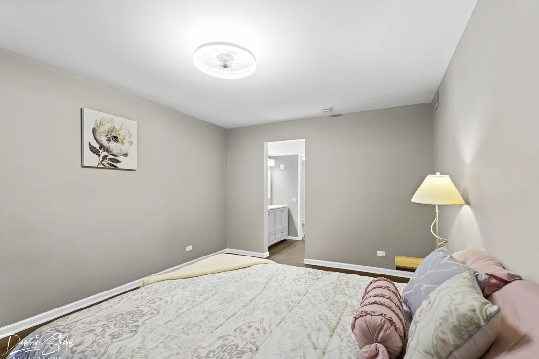 Photo of Unit B114 at 830 Elder Road