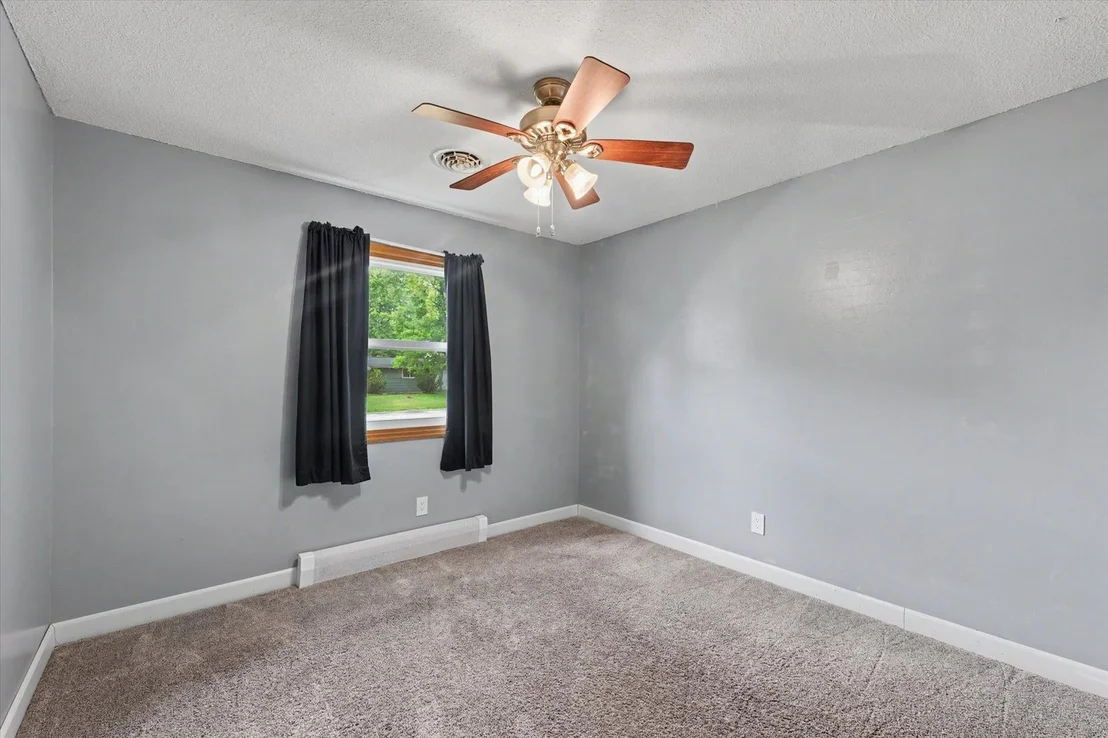 Photo of 110 N Joy Drive