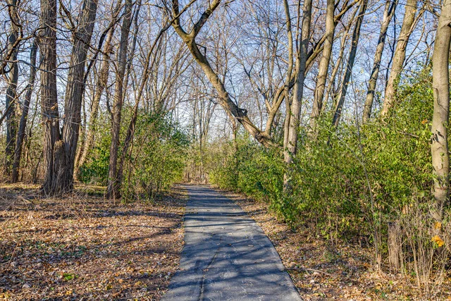 Photo of 5952 Leeds Road