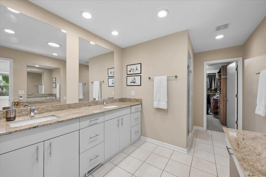 Photo of 3724 Winnetka Road