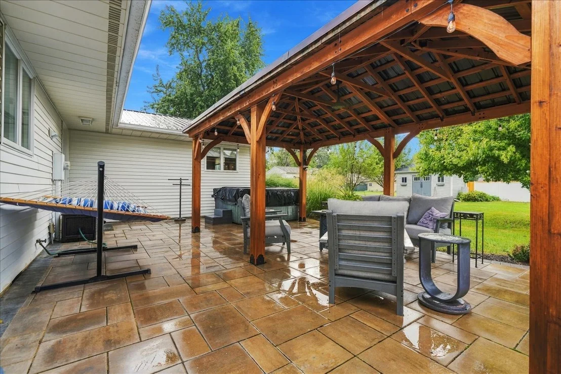 Photo of 518 Sunrise Drive