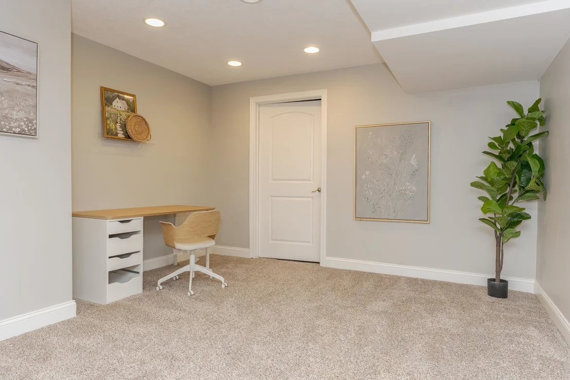 Photo of 17 Waterside Circle