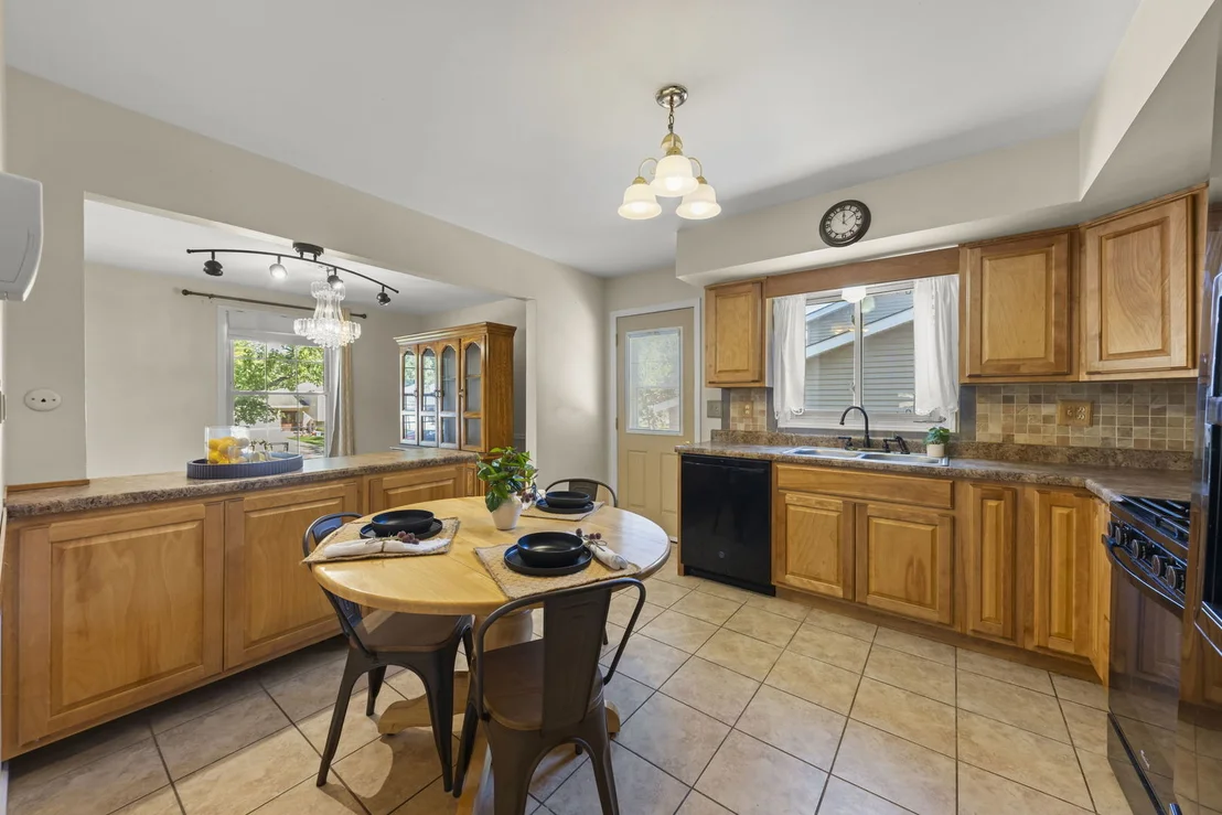 Photo of 409 Maple Lane