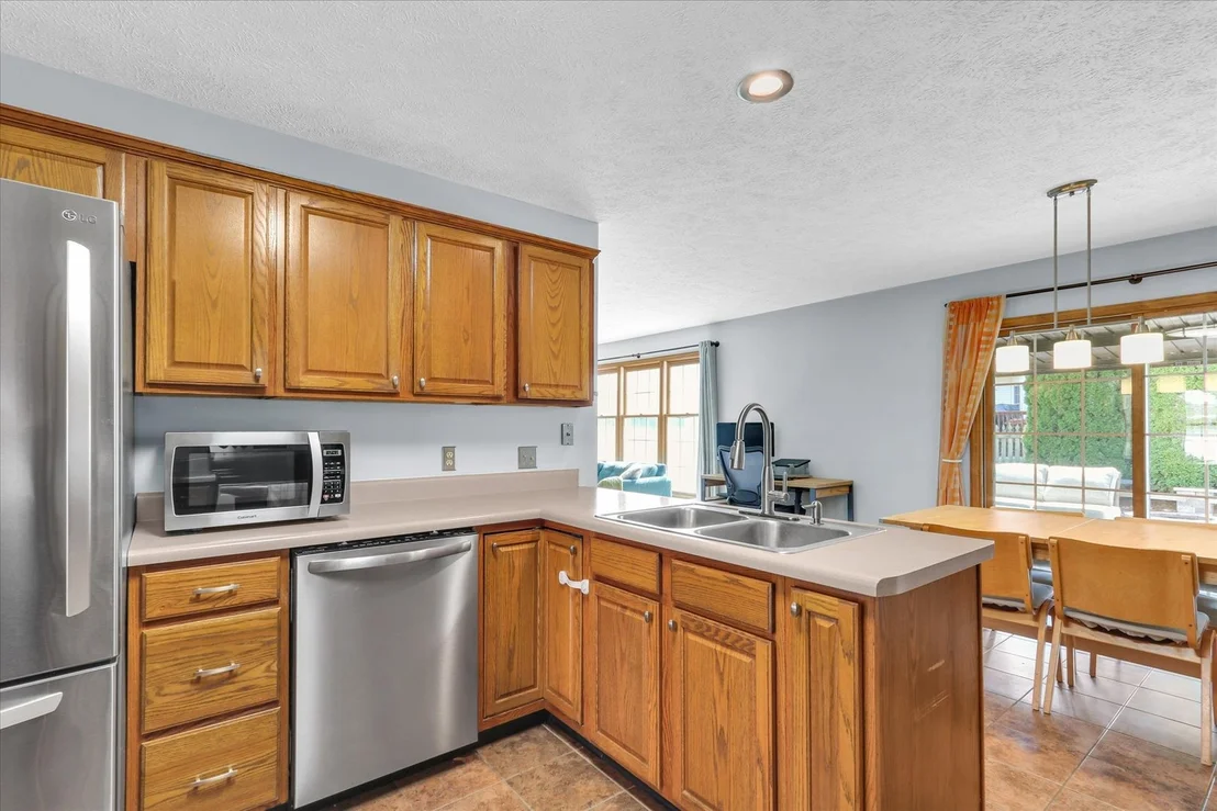 Photo of 2807 Willow Bend Road