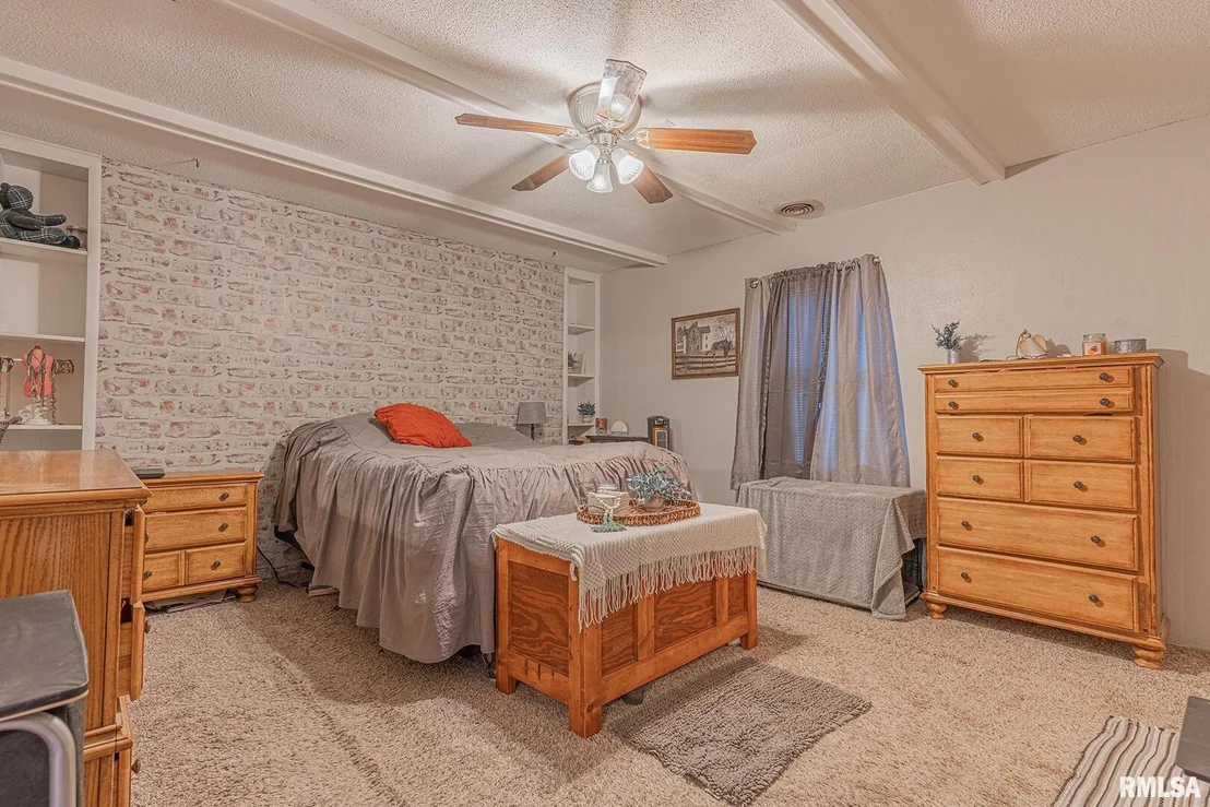Photo of 136 Donoho Drive