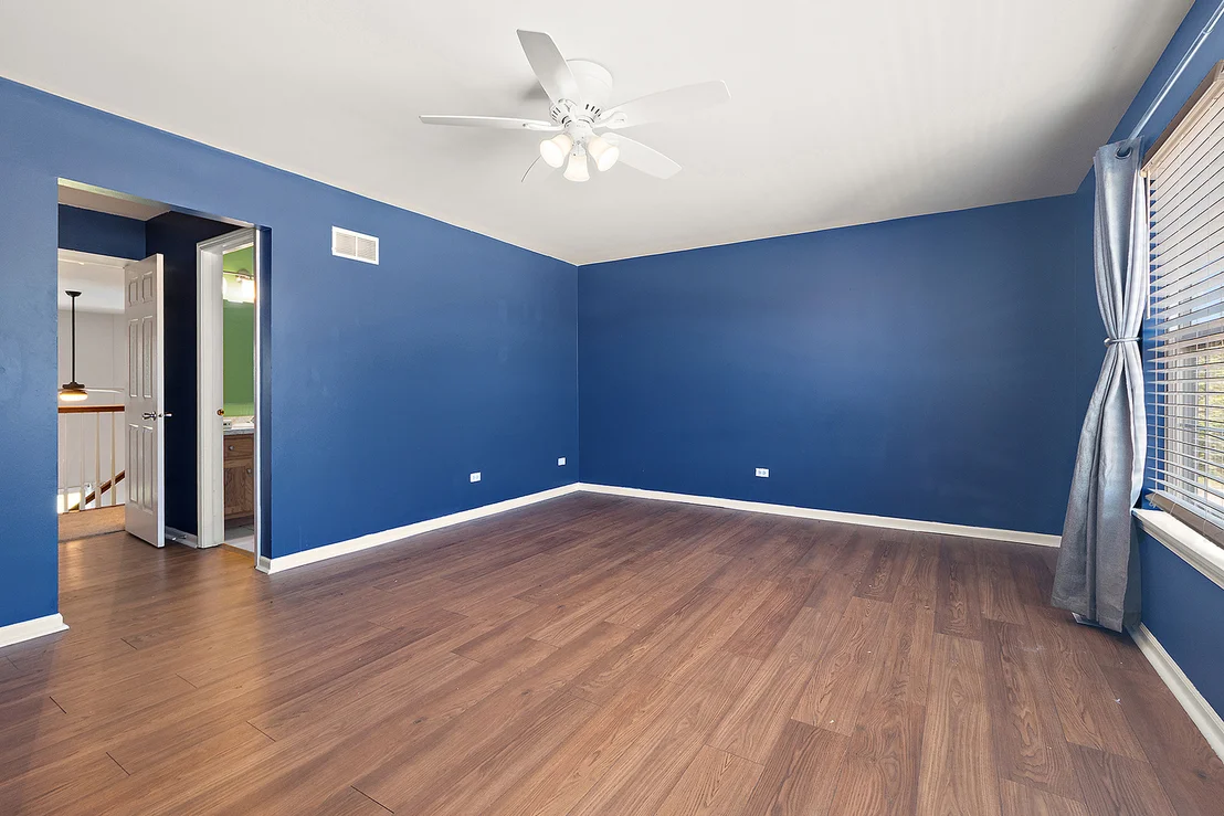 Photo of 8819 Clare Avenue