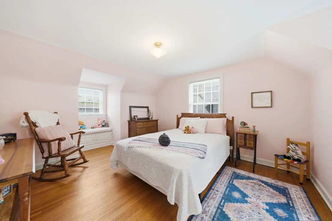 Photo of 415 N Worth Avenue