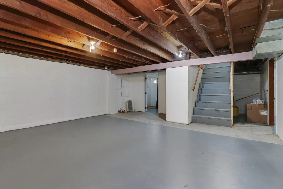 Photo of 602 W 3rd Street