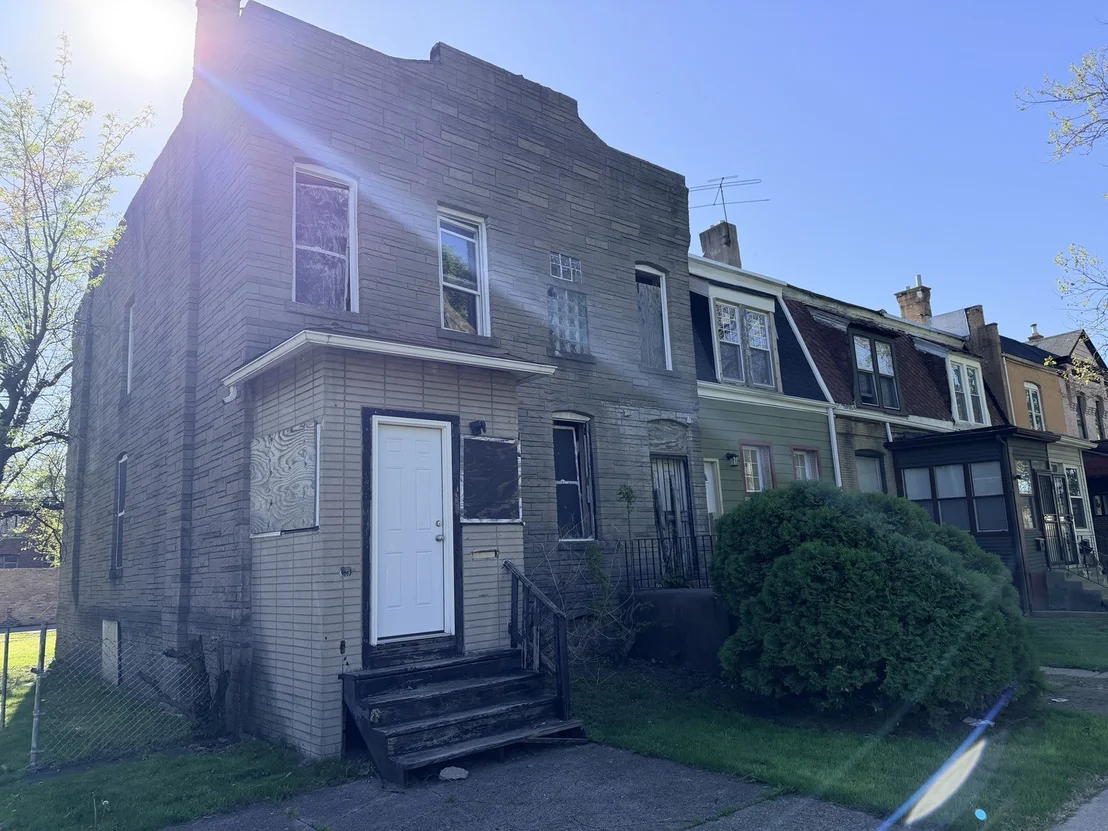 Photo of 10601 S Champlain Avenue