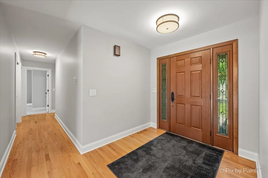 Photo of 725 N Vista Drive