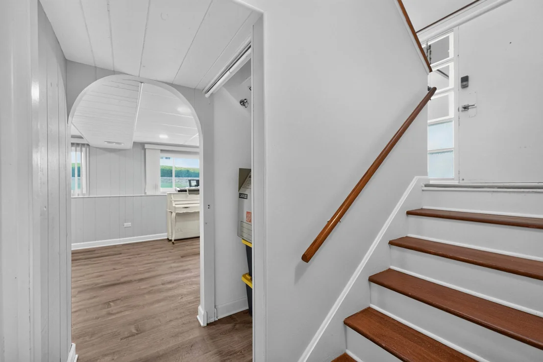 Photo of 535 Edgemont Lane