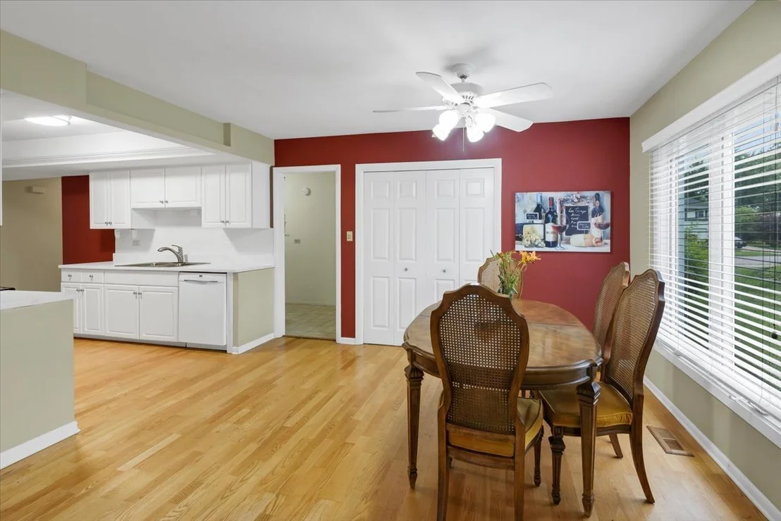 Photo of 1525 Mayfield Lane