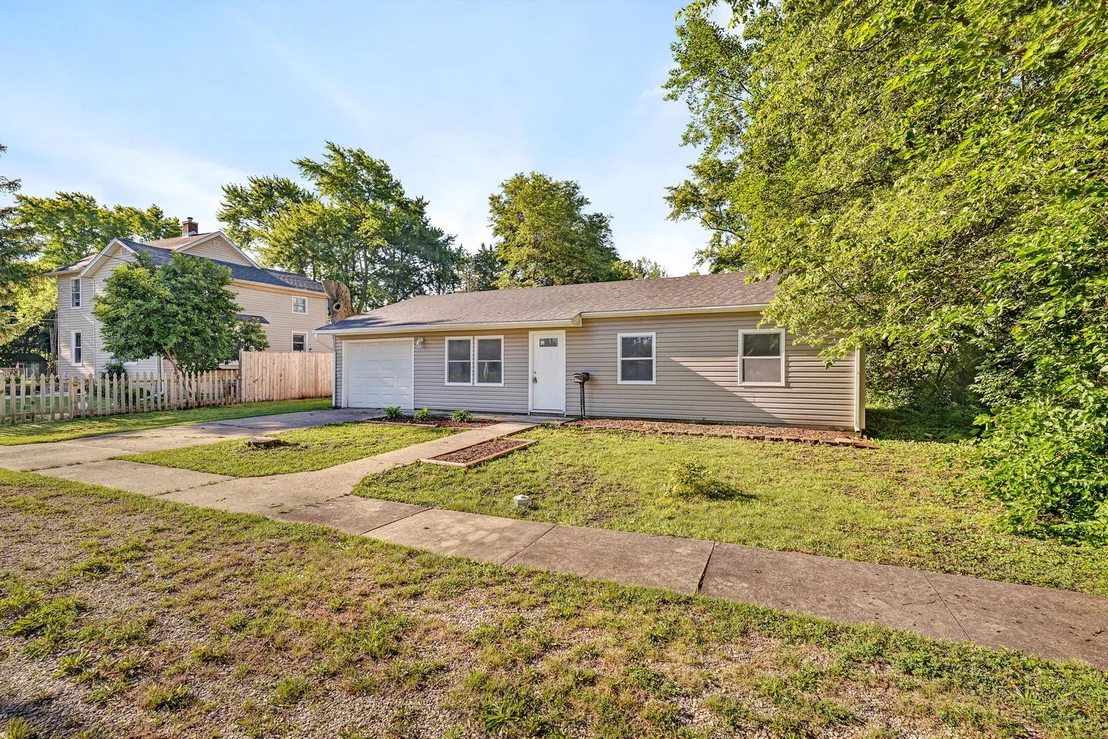 Photo of 403 W James Street