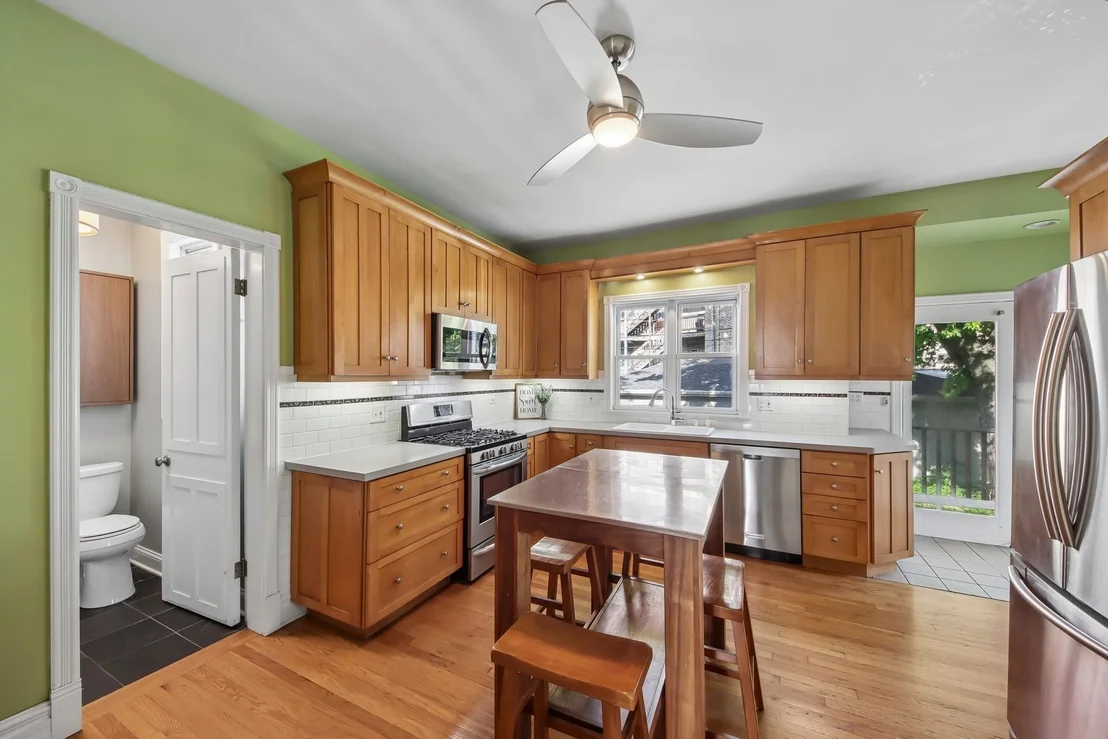 Photo of 537 Ferdinand Avenue