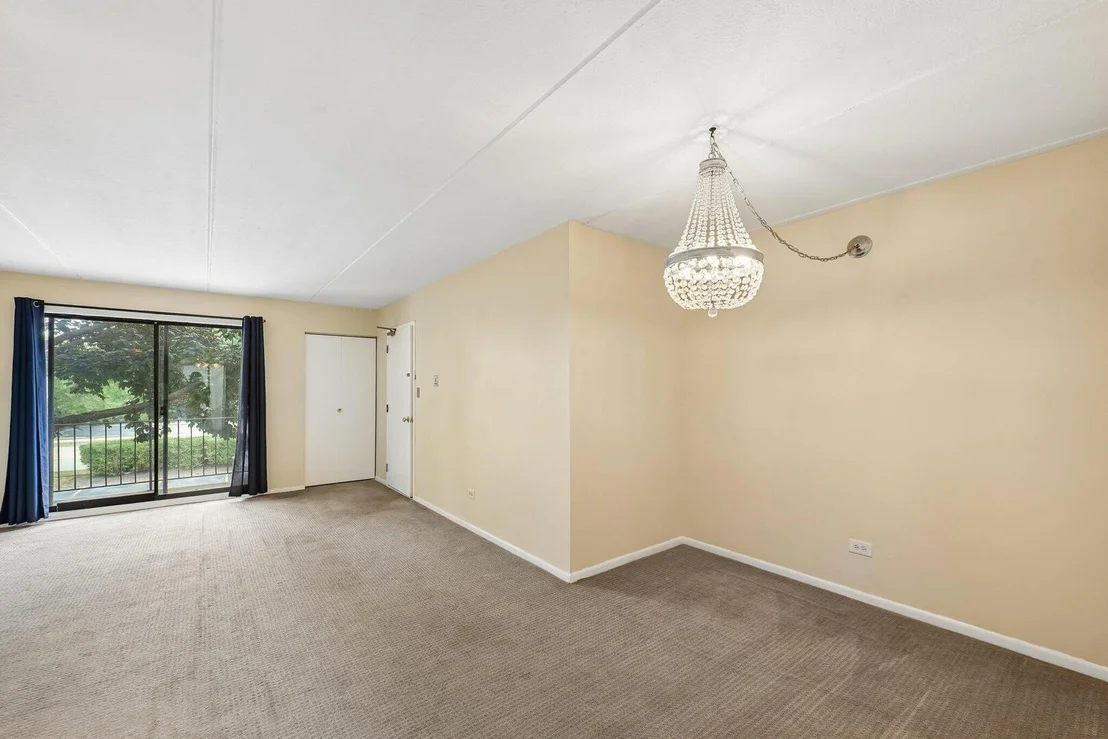 Photo of Unit 4 at 5401 Chateau Drive