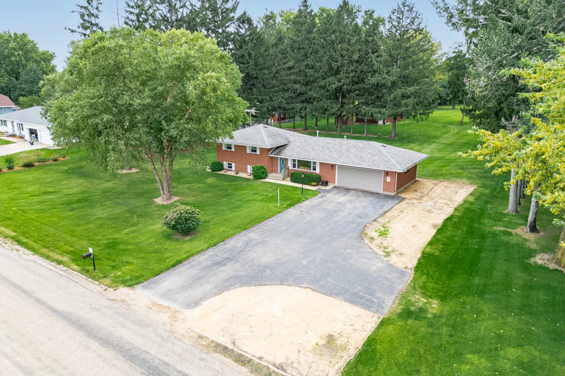 Photo of 2292 N Leaf River Road