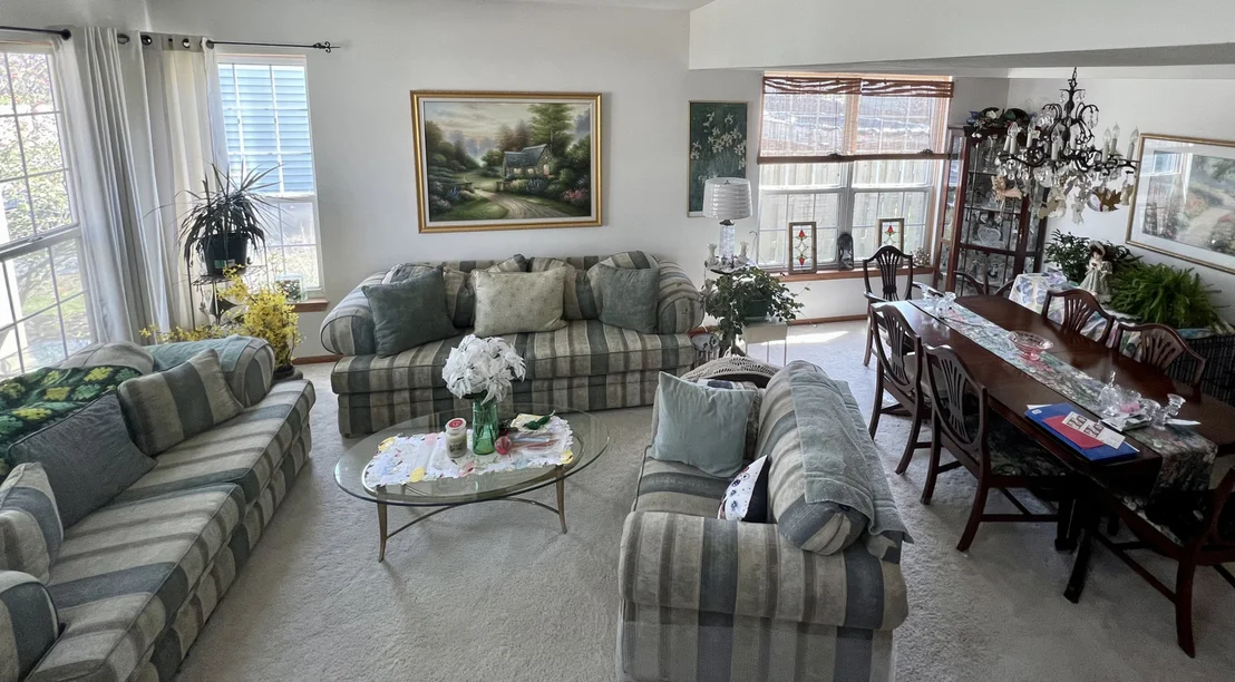 Photo of 811 Cambridge Drive