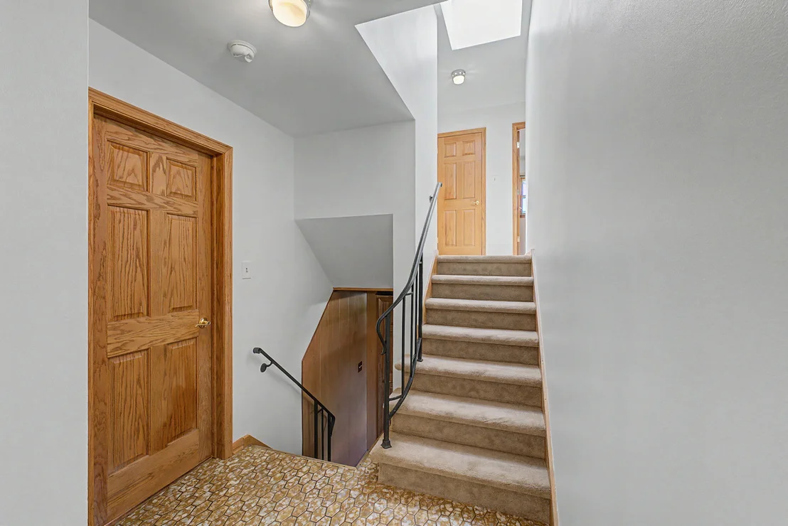 Photo of 332 Crescent Drive