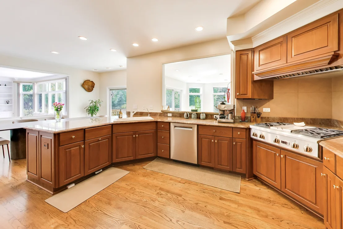 Photo of 2615 Saddlebrook Drive