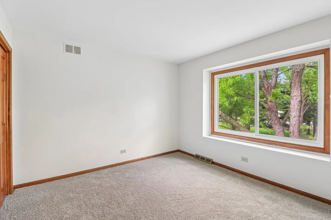 Photo of 733 Buttonwood Circle