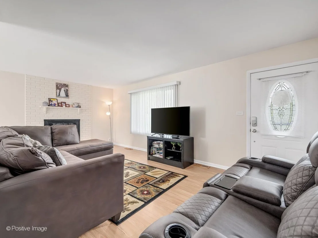 Photo of 605 Commanche Court
