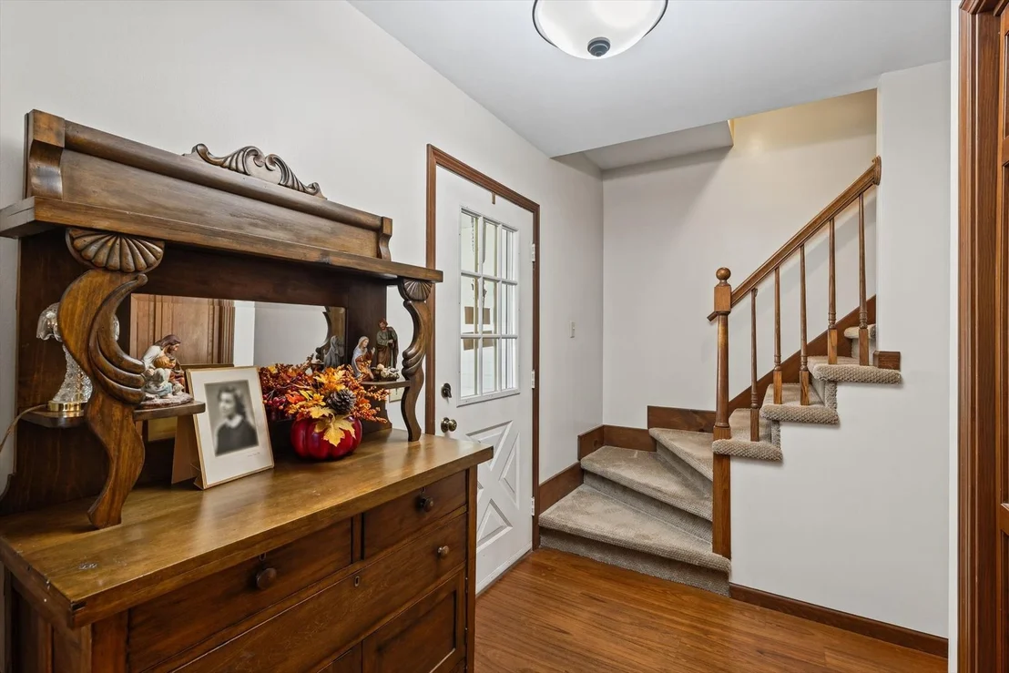 Photo of 703 Surrey Road