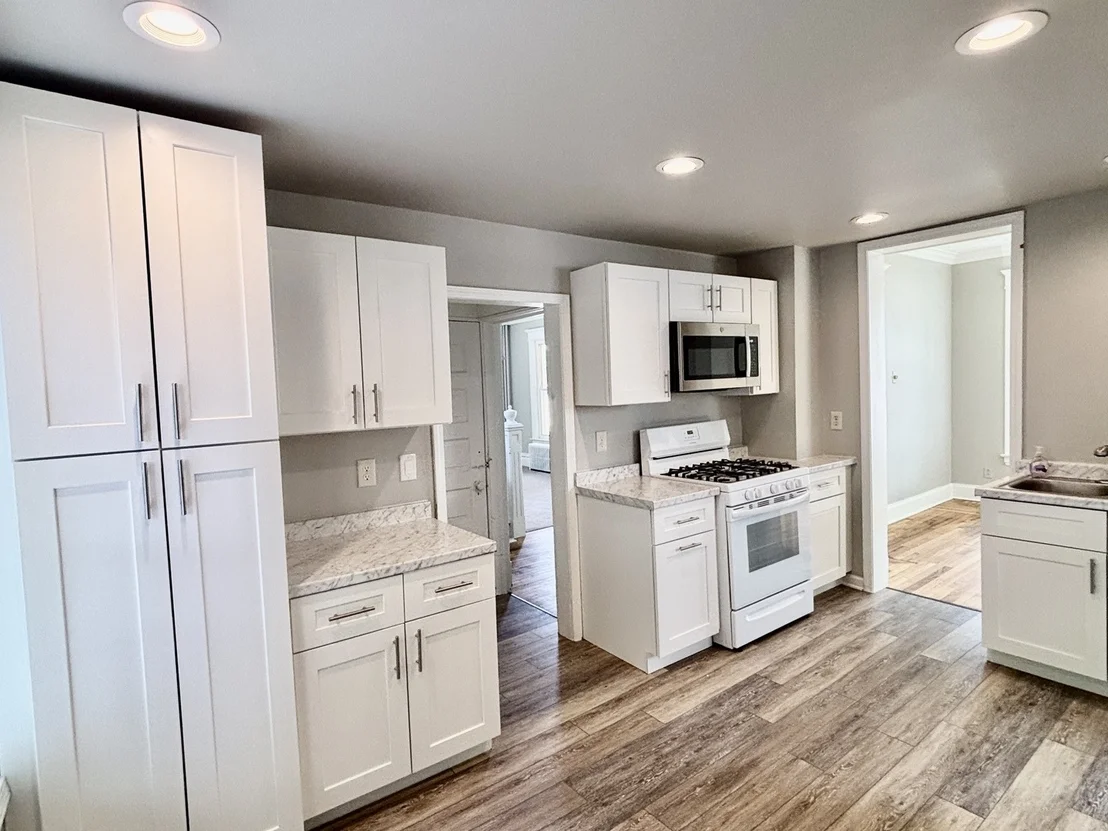 Photo of 910 N State Street