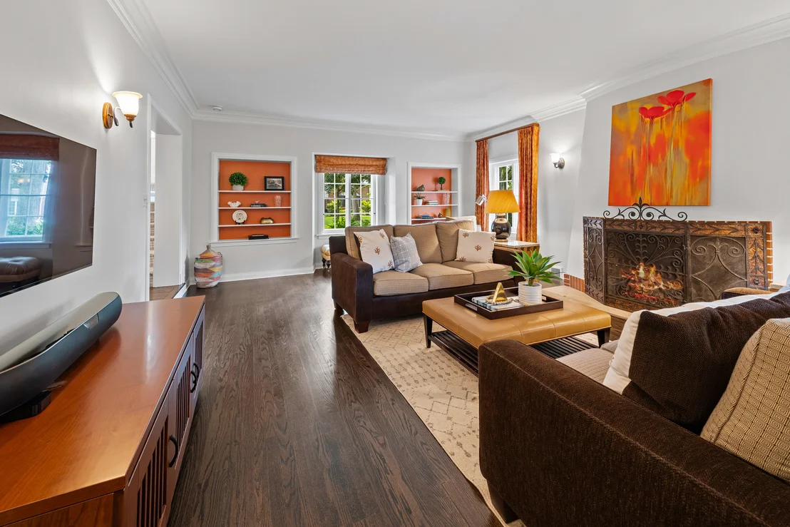 Photo of 1339 Forest Avenue