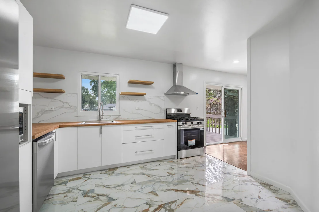 Photo of 669 White Pine Road