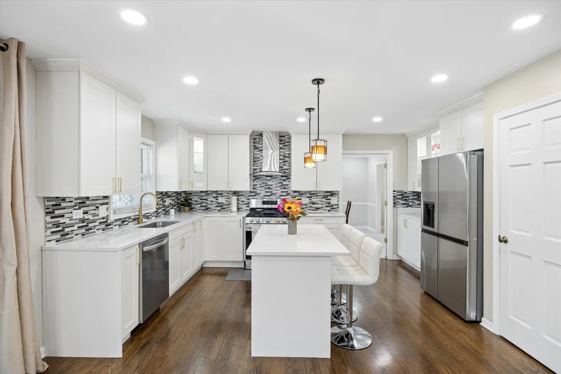 Photo of 1524 Oswego Road