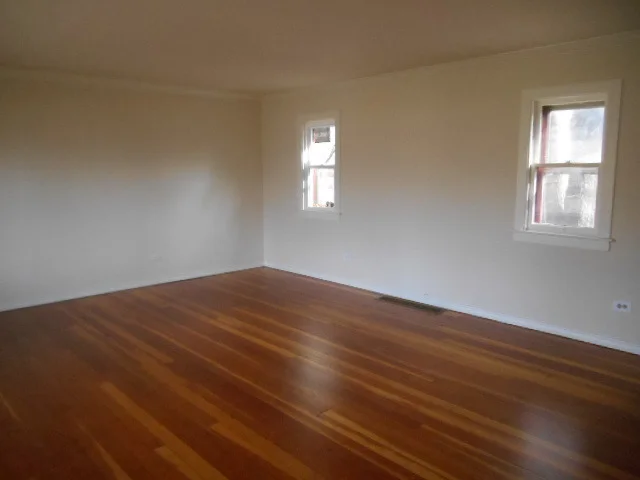 Photo of 129 N Marion Avenue