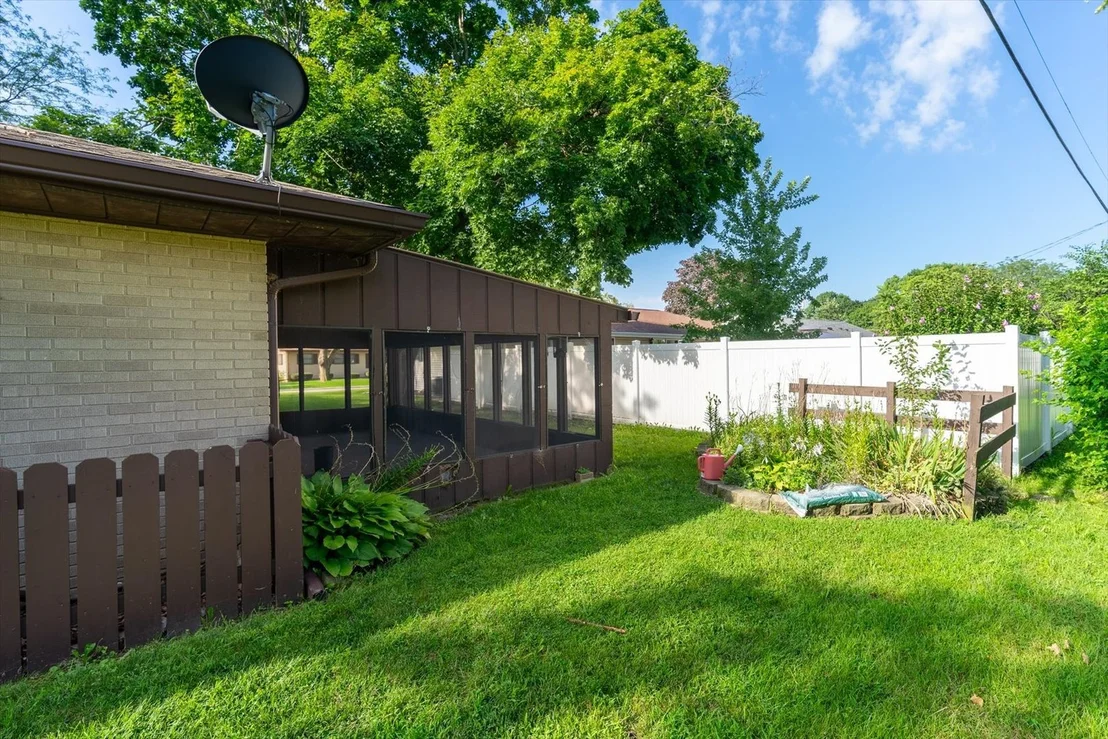 Photo of 2304 Plum Street