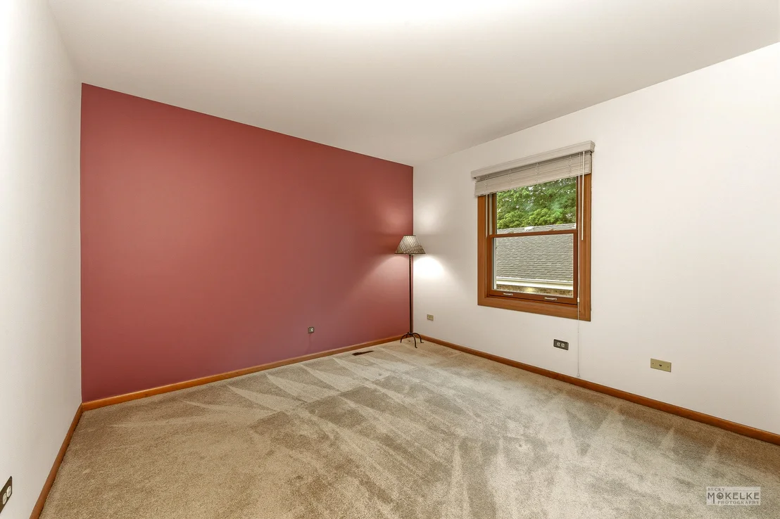 Photo of 2340 Ridgewood Road