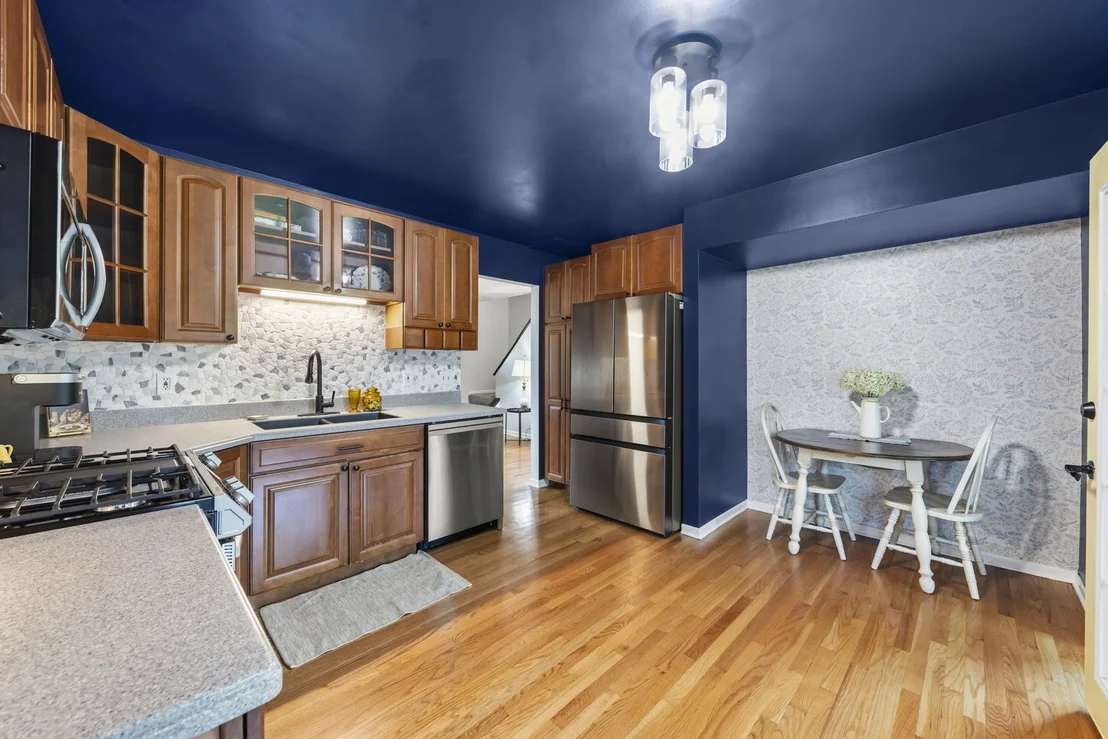 Photo of 888 Shady Lane