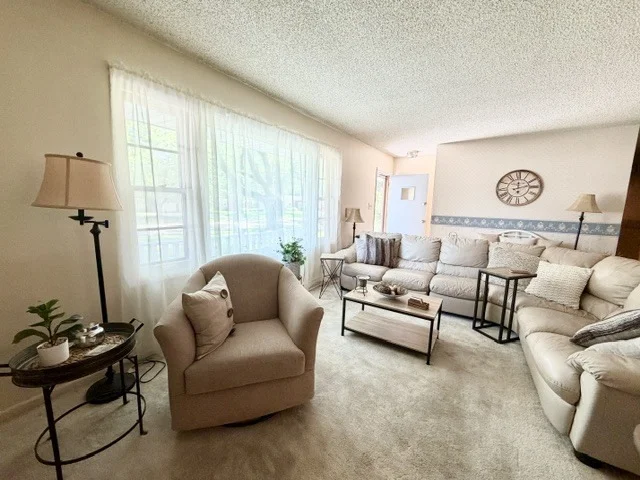 Photo of 1100 Meadowview Drive