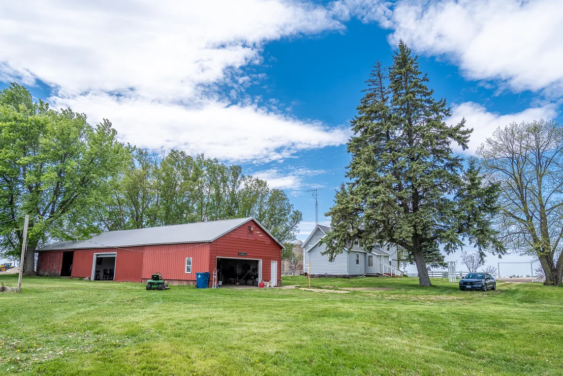 Photo of 1274 Whitney Road