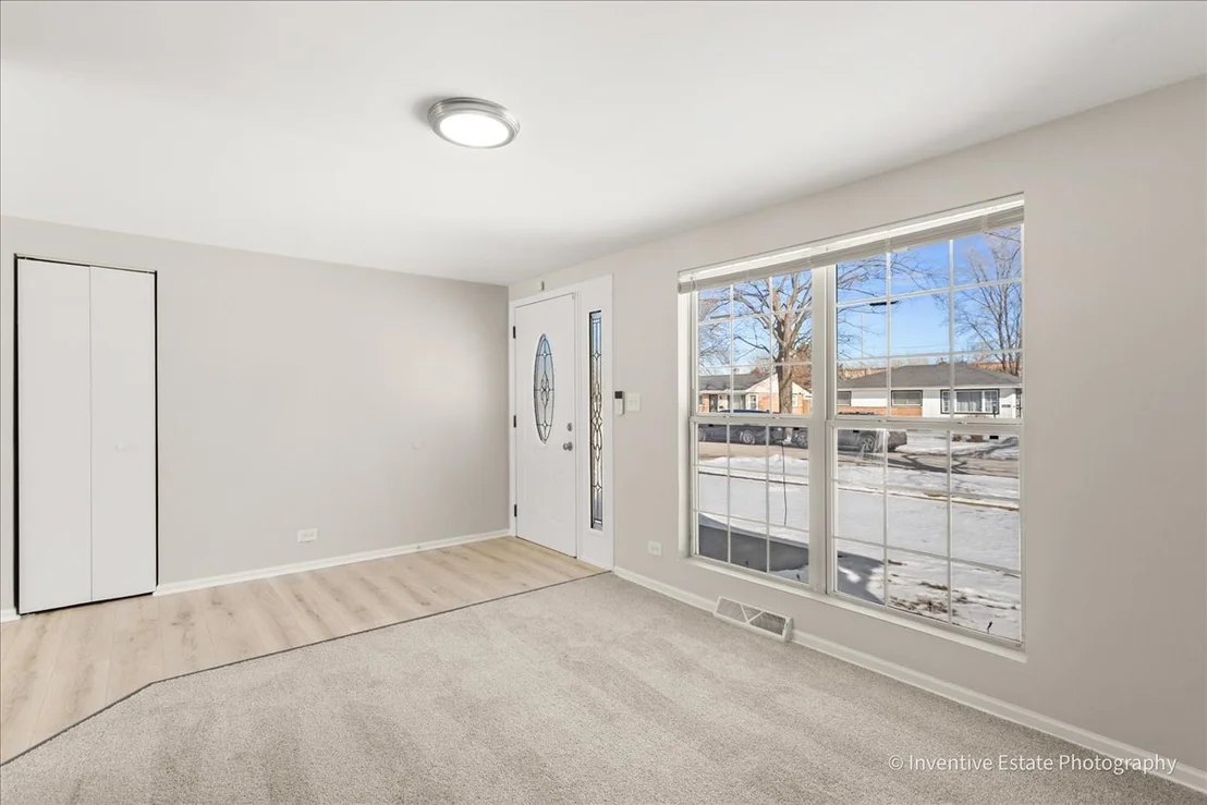 Photo of 16600 OXFORD Drive