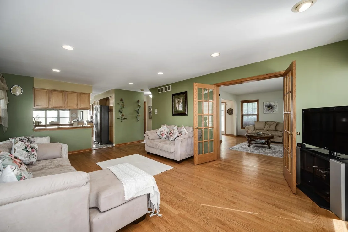 Photo of 5282 Galloway Drive