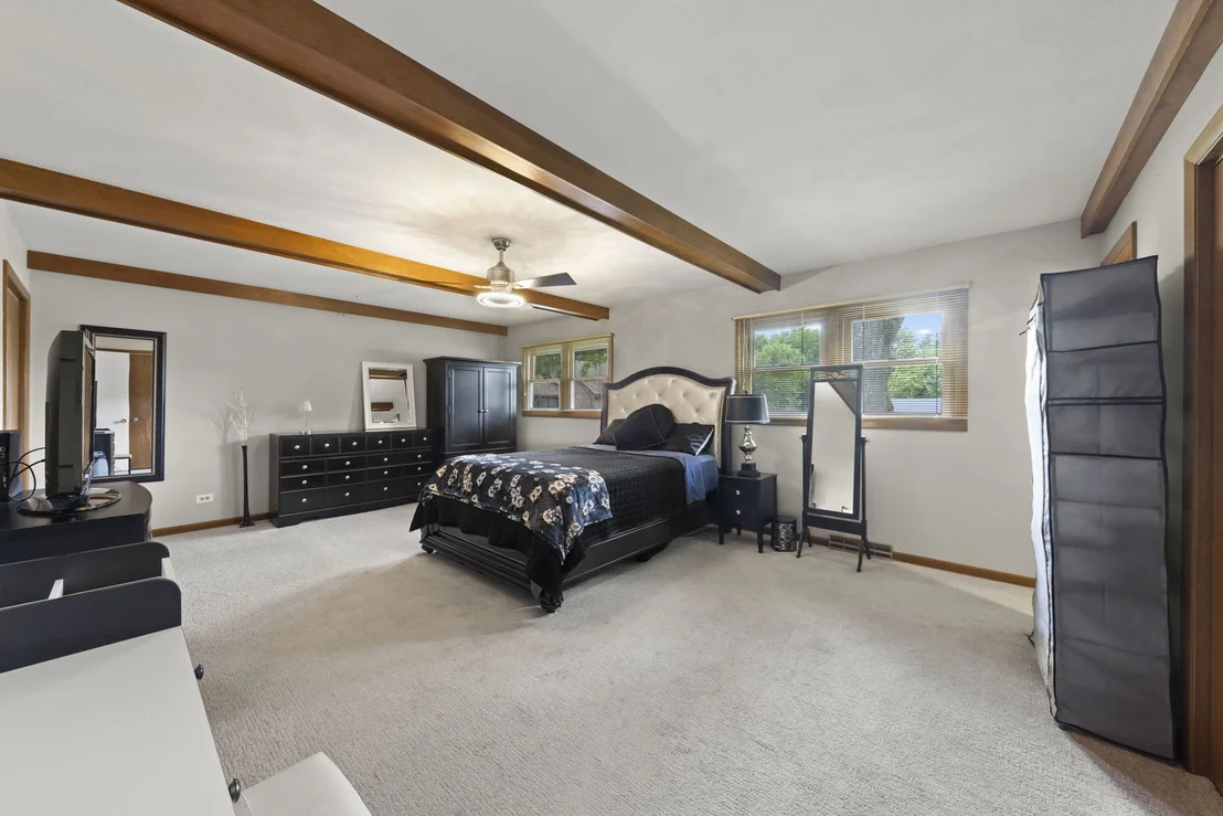 Photo of 403 W Harding Road