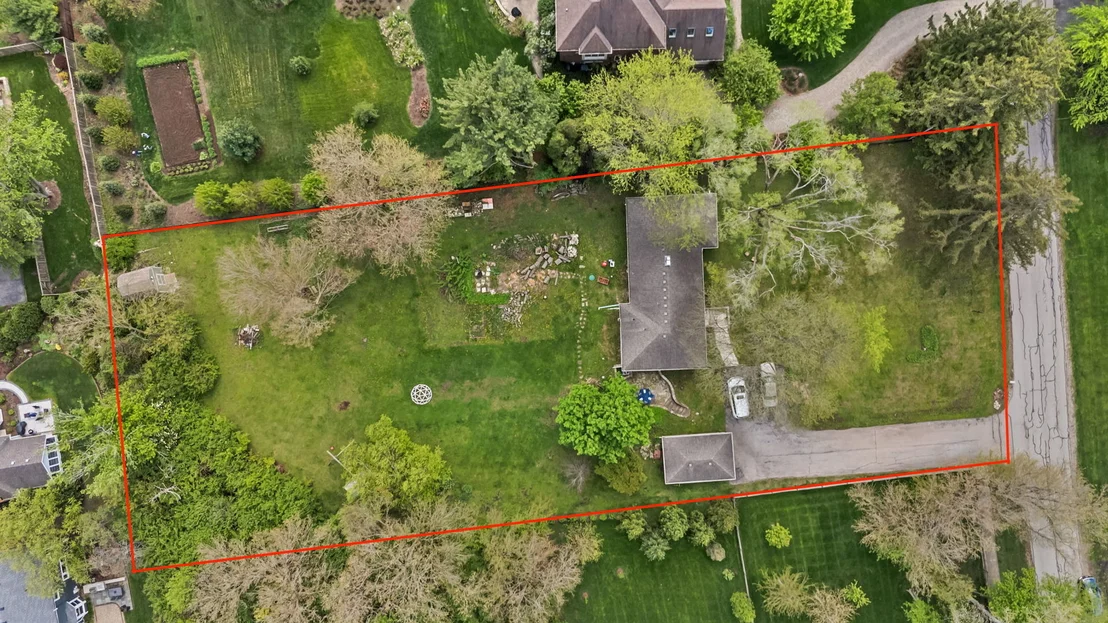 Photo of 1S655 Taylor Road