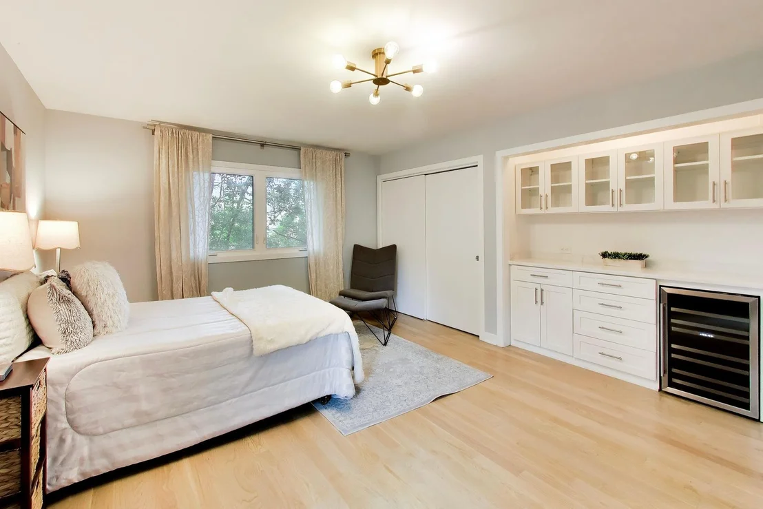 Photo of 1005 FORESTWAY Drive
