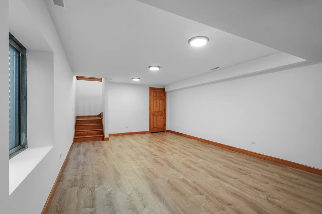 Photo of 4143 Three Lakes Court