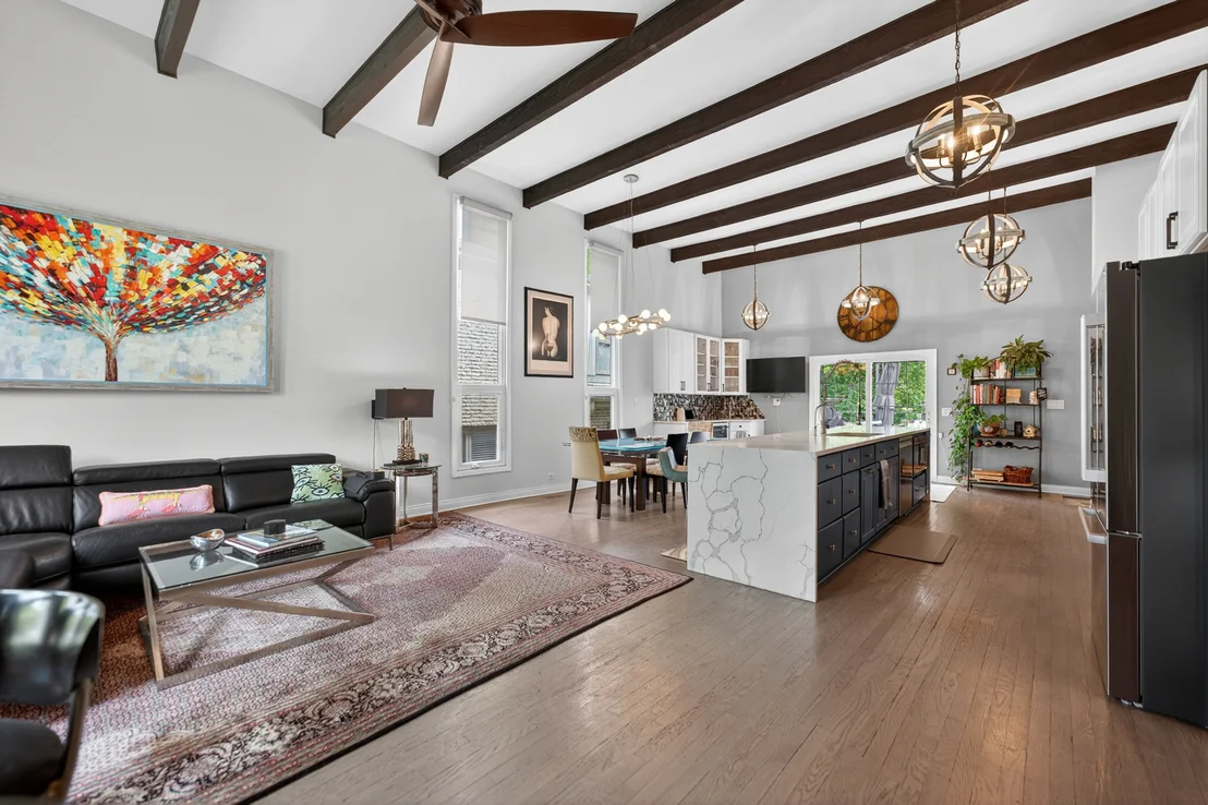 Photo of 923 Park Avenue