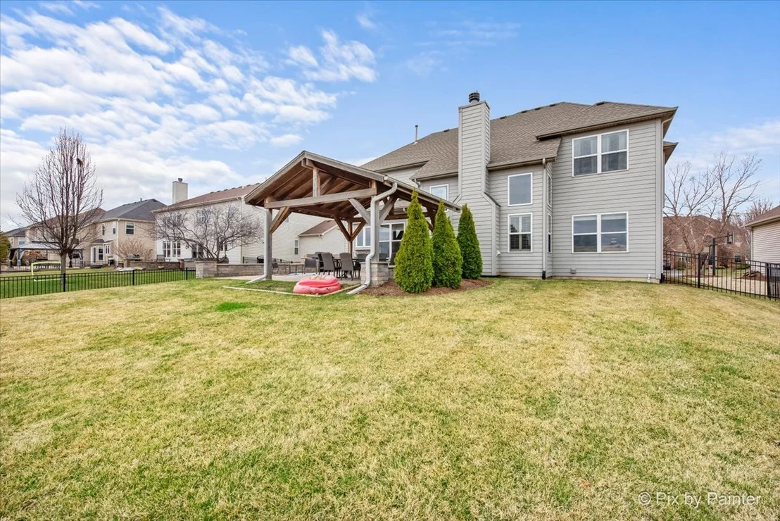 Photo of 647 Bennett Drive