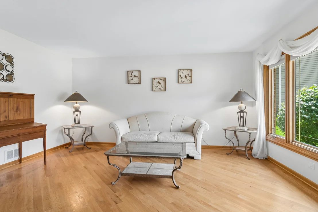 Photo of 824 Kent Circle