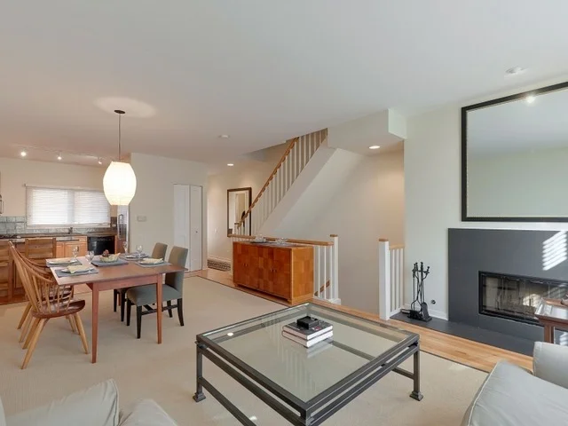 Photo of Unit E2 at 1889 MAPLE Avenue