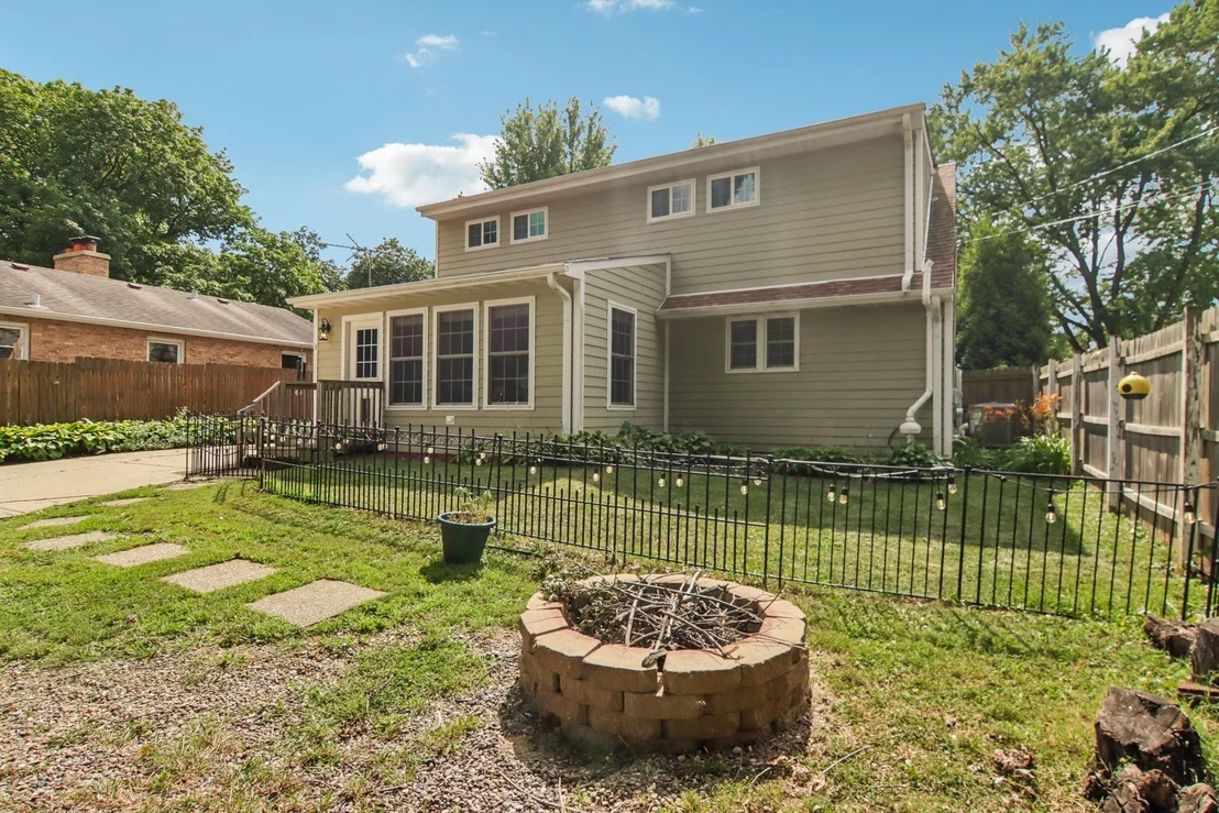 Photo of 409 Hubbard Avenue