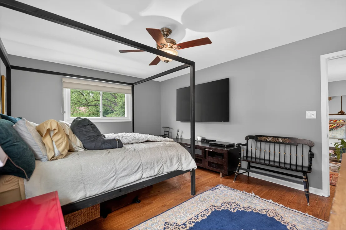 Photo of 923 Park Avenue