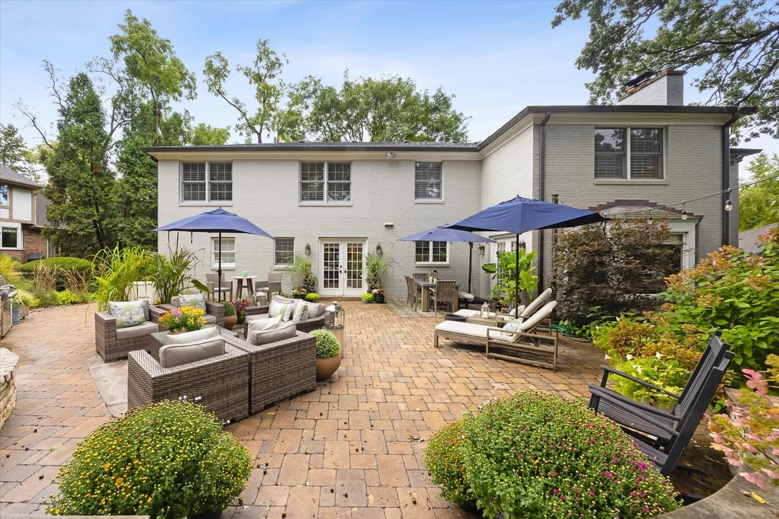 Photo of 6493 Apache Drive